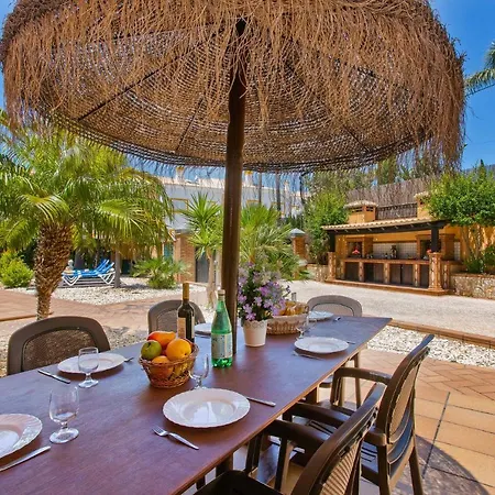 Villa Elenor A & B, Fantastic Location Central Vale Da Parra *