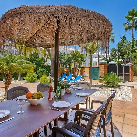 Elenor A & B, Fantastic Location Central Vale Da Parra * Guia (Faro)