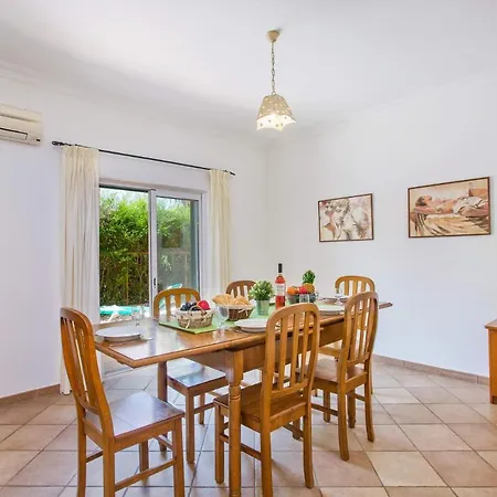 Elenor A & B, Fantastic Location Central Vale Da Parra